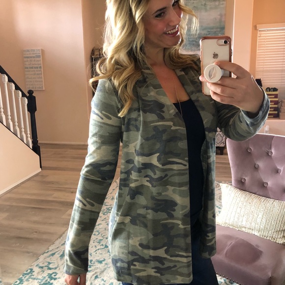 Last one! XL Camouflage Open front cardigan - Picture 6 of 7